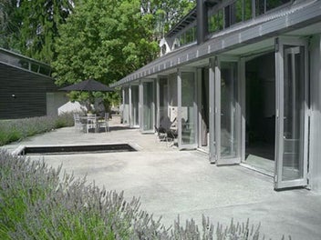 Home and Guesthouse