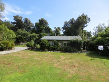 Image 1 of 18