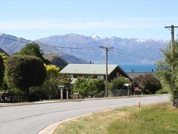 Image 1 of 5
