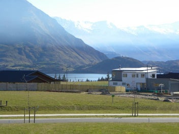 Image 1 of 5