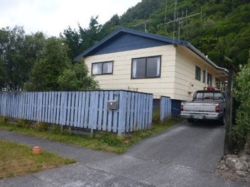 Image 1 of 10