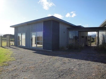 Image 1 of 7
