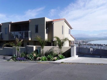 Image 1 of 20