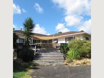 Image 1 of 18