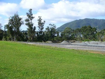 Image 1 of 7