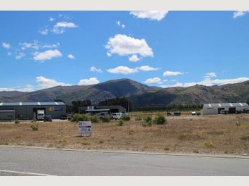 Image 1 of 7