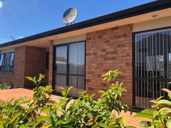 Image 1 of 10