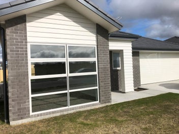 Image 1 of 10
