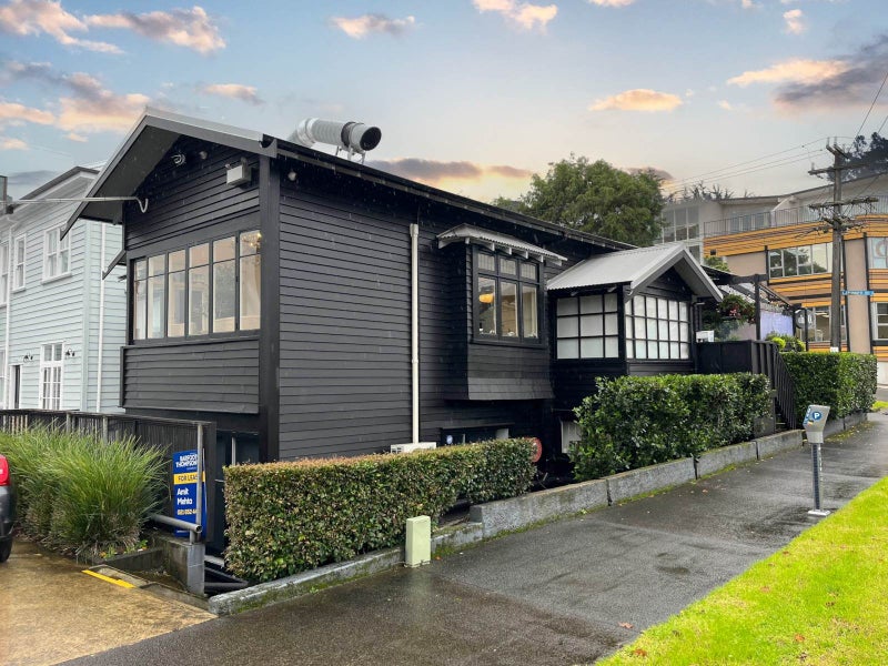 gallery carousel 1