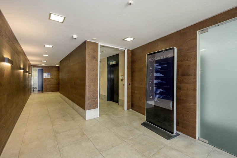 gallery carousel 4