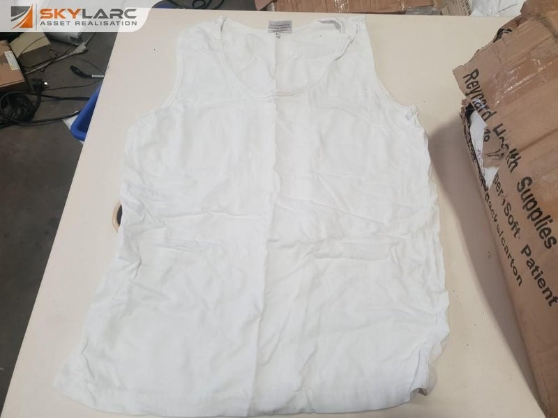 Box of 35 Large Singlets Carousel 2