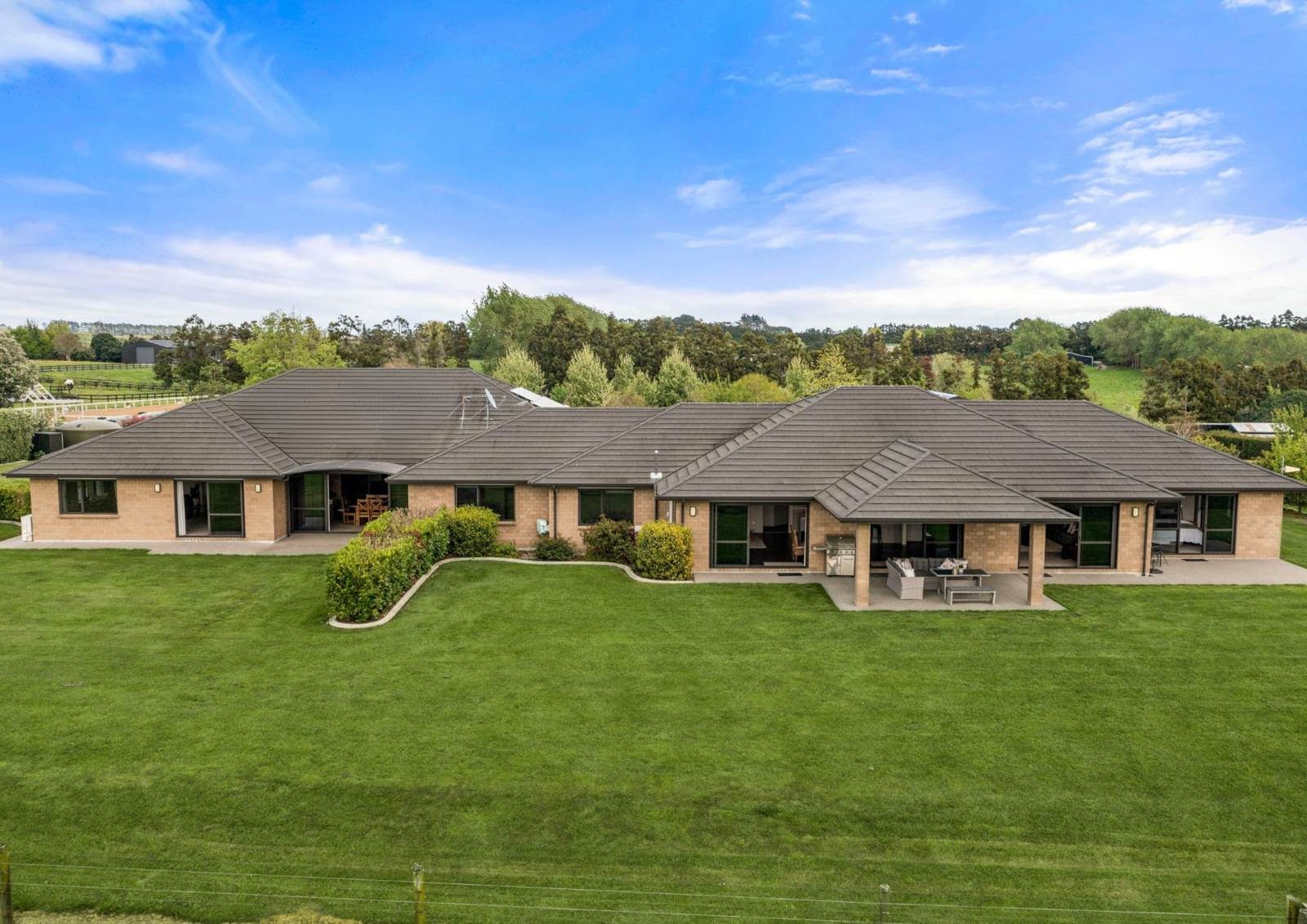 Outstanding Dual-Home Property With Options + Shed — slide 1