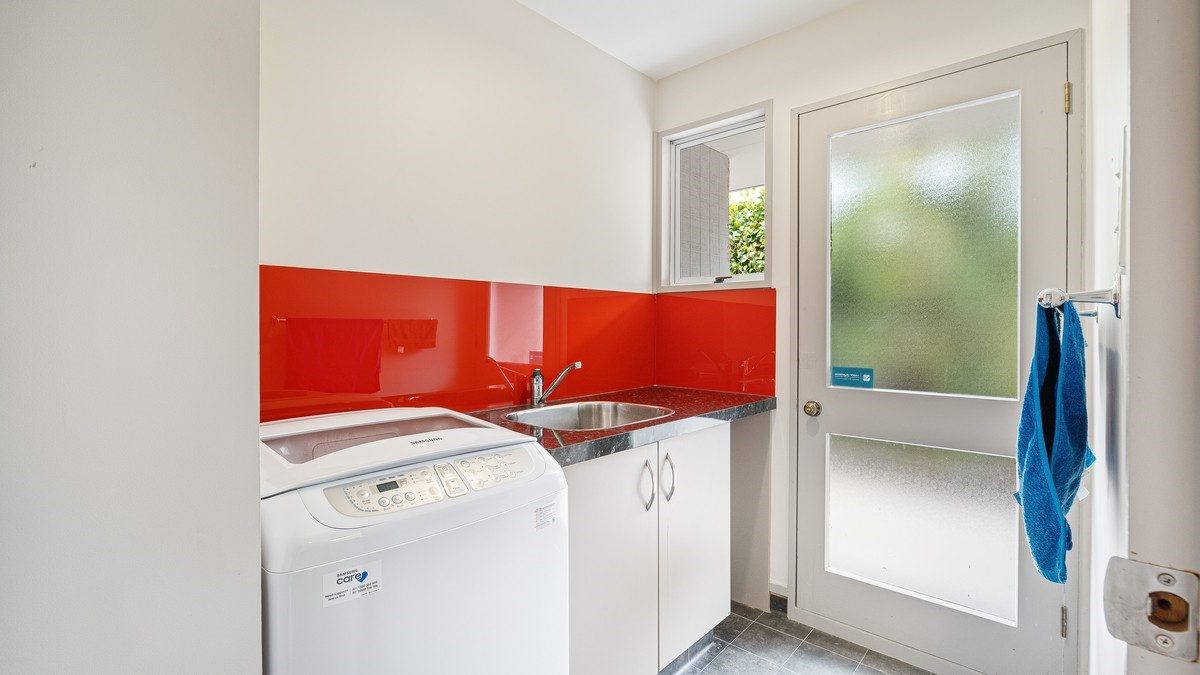$695k modern starter HOME! — slide 2