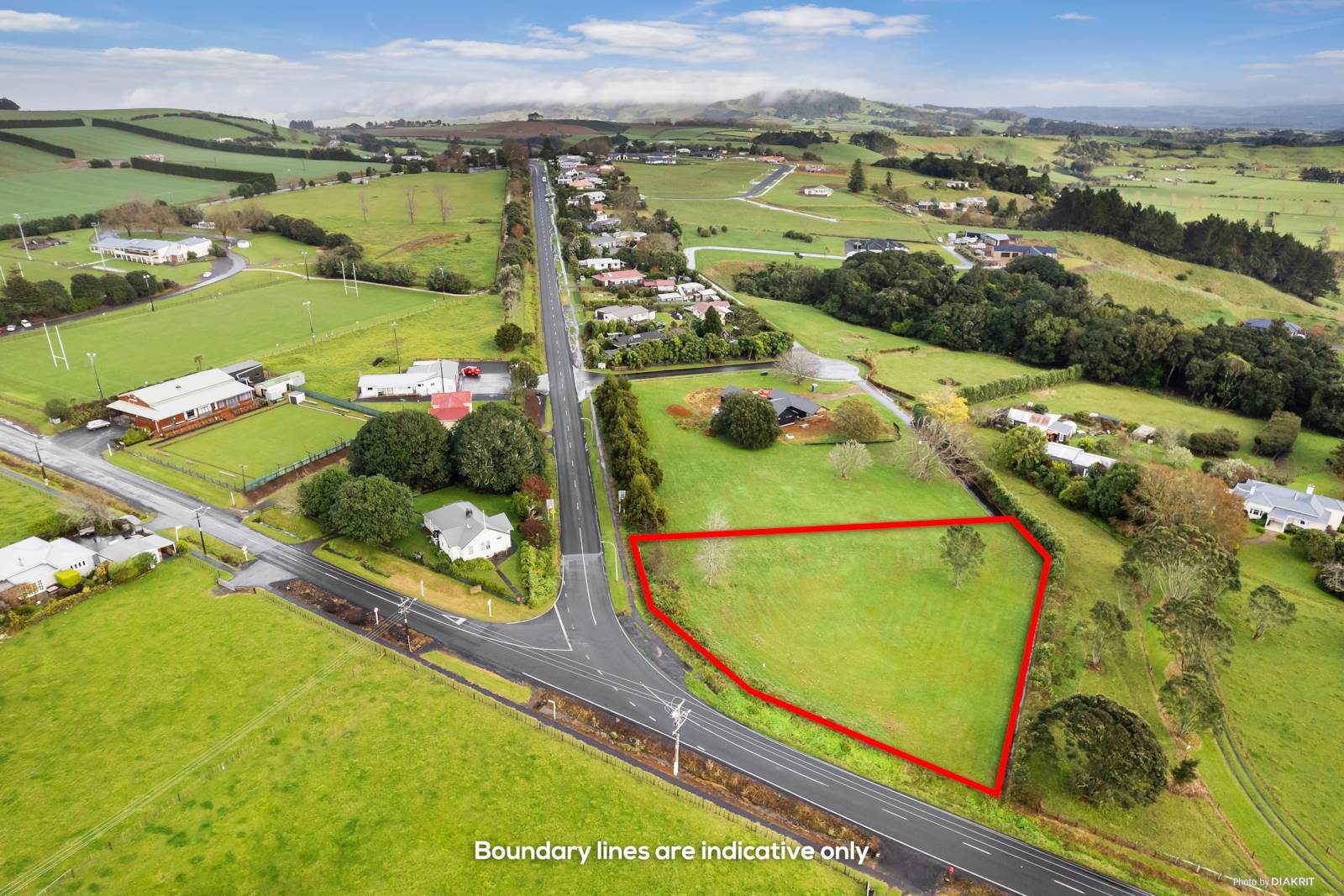STUNNING SEMI-RURAL BARE LAND OF 3,457 m2 — slide 2