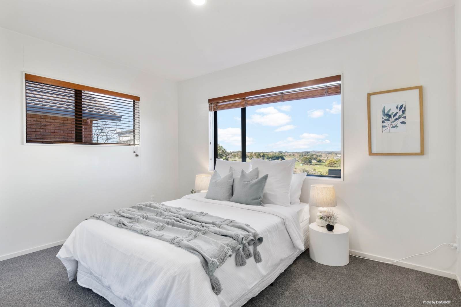 STUNNING POSITION, SUN & RESERVE VIEWS — slide 14