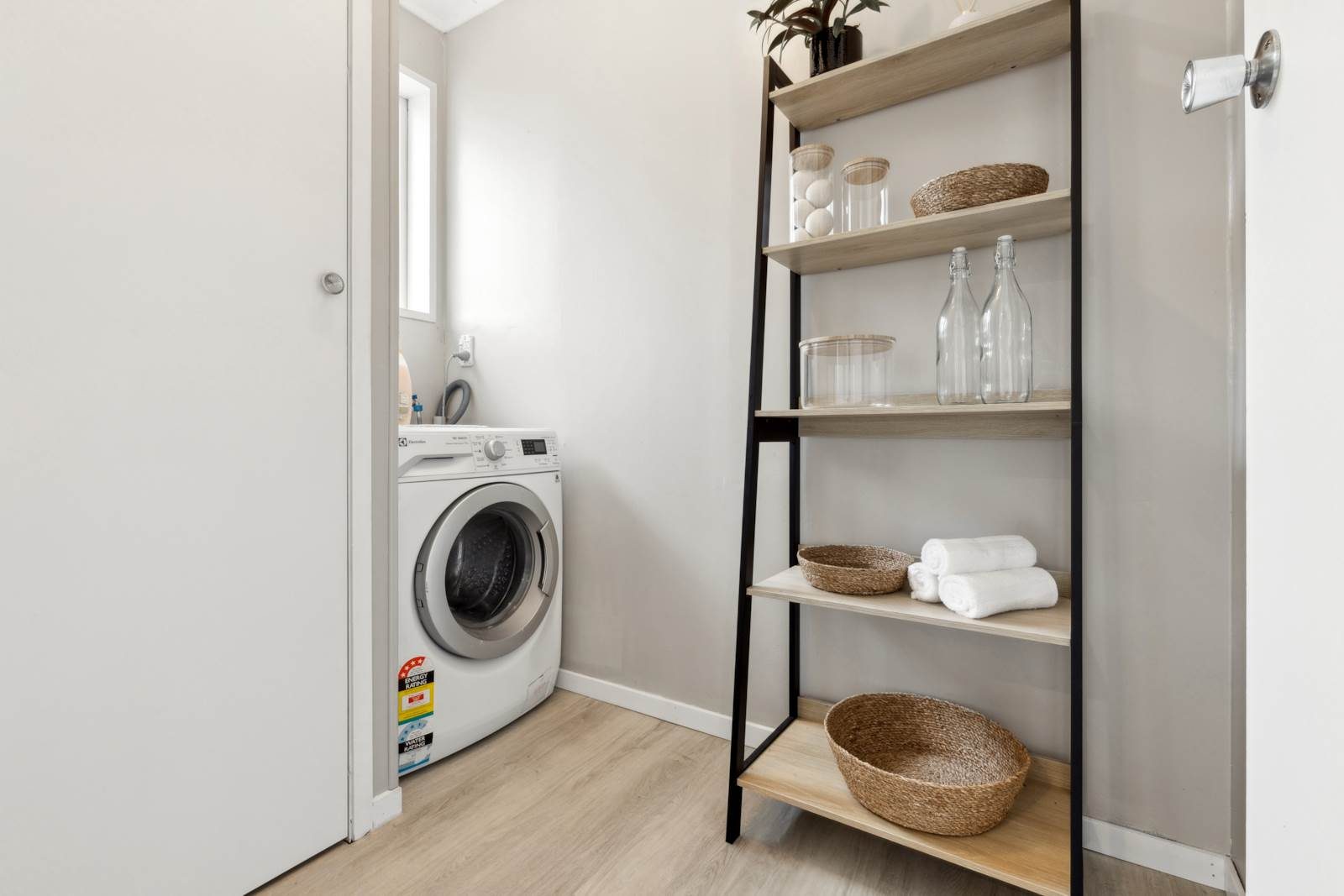 BEAUTIFULLY RENOVATED HOME — slide 25