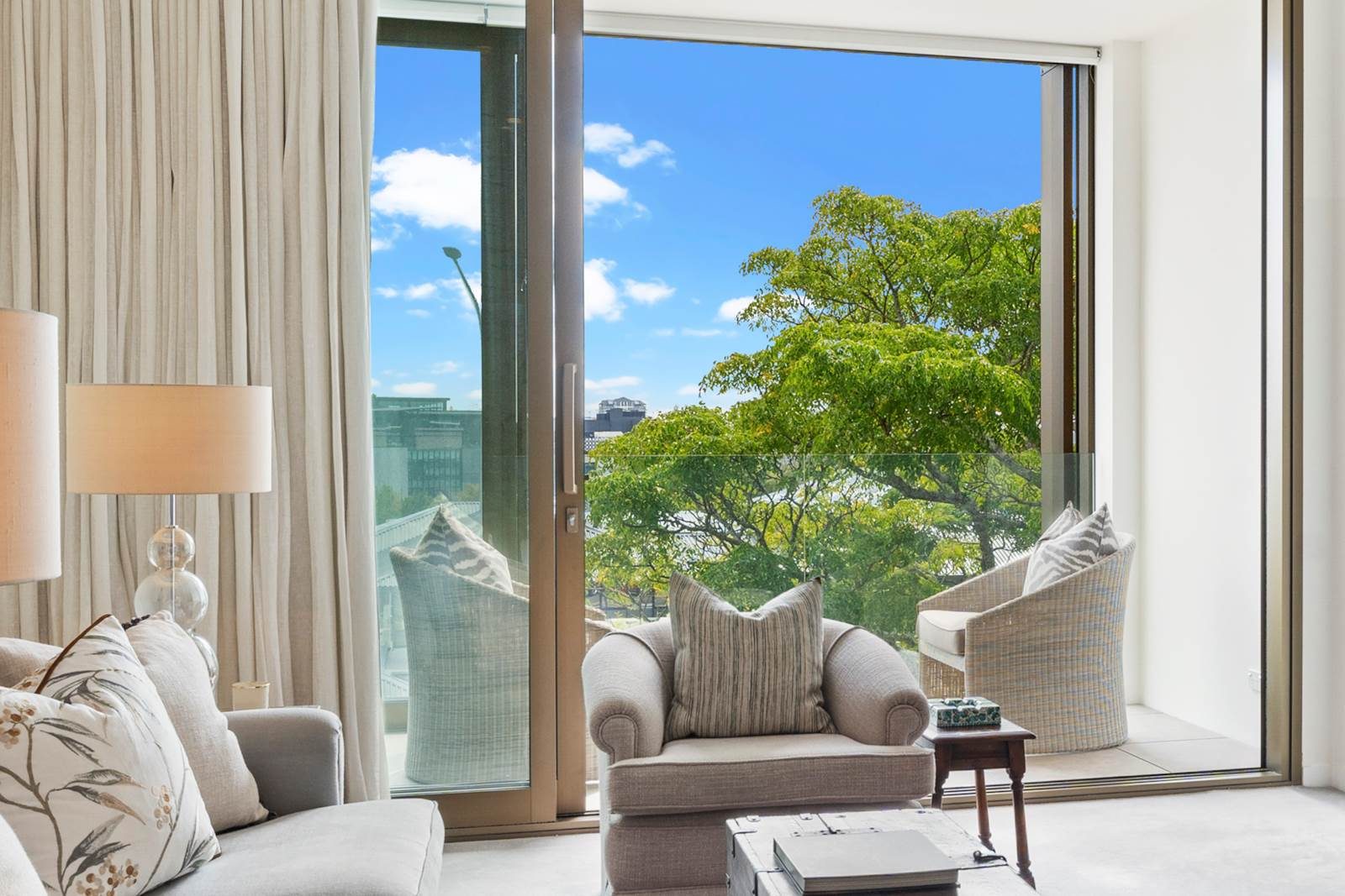 Sophisticated City Living in the Heart of Remuera — slide 1