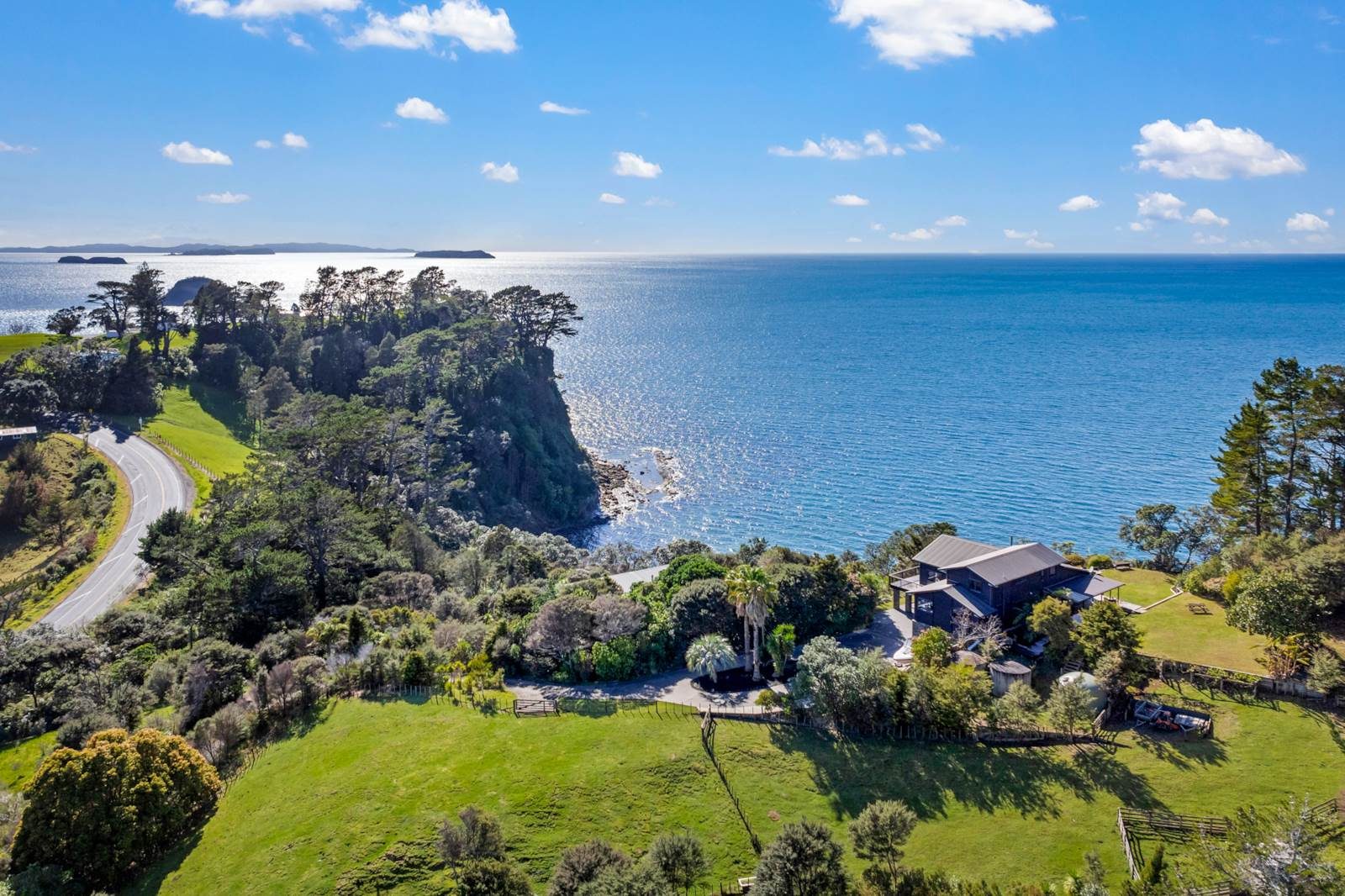 Waterfront Lifestyle on Hibiscus Coast Highway — slide 1