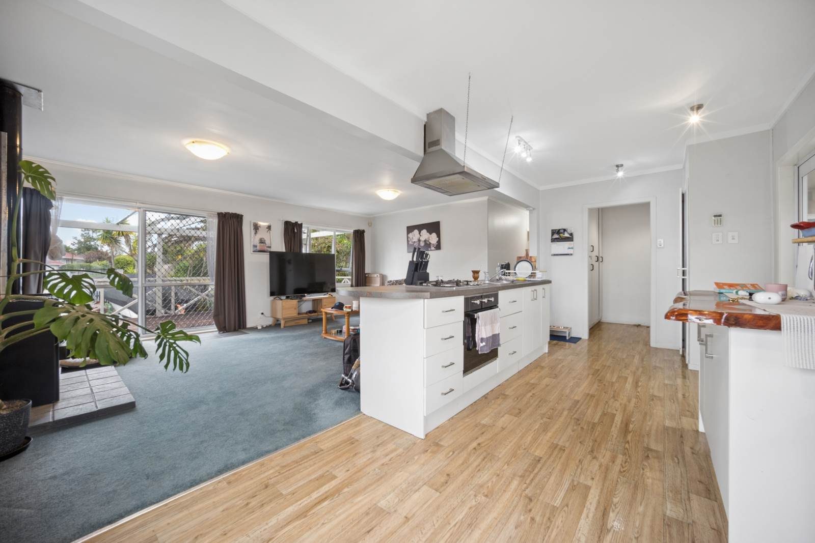 Location, Space & Potential in Te Atatu Peninsula! — slide 2