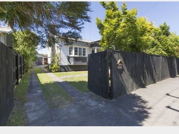 41 Wairau Avenue, Avondale, Auckland