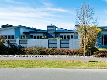 2 Hemingway Place, Spencerville, Christchurch