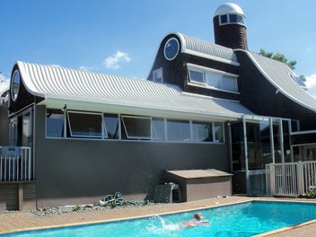 10 Caithness Place, Farm Cove, Auckland