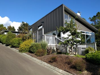 30 Mt Marua Way, Timberlea, Upper Hutt