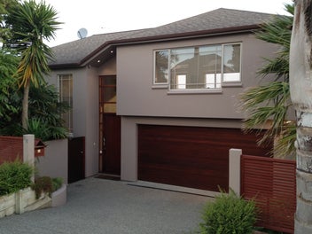 2/160 East Coast Road, Forrest Hill, Auckland