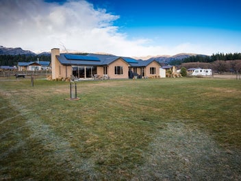 13 Harris Place, Luggate, Luggate 