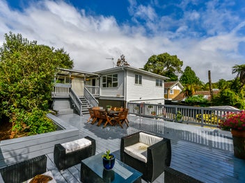 18 Grassmere Road, Henderson Valley, Auckland