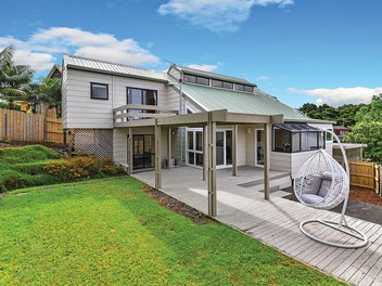 38 Eugenia Rise, Totara Heights, Auckland