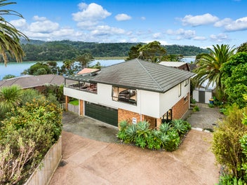 3/41 Okura River Road, Ōkura, Auckland