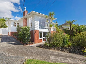 4 Fenton Terrace, Cockle Bay, Auckland