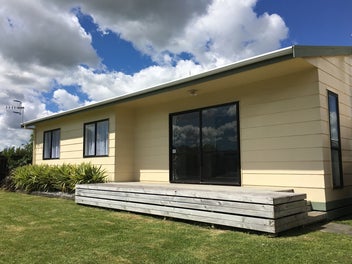 11 Cargill Grove, Kelvin Grove, Palmerston North