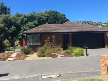 5 Castle Way, Beckenham, Christchurch