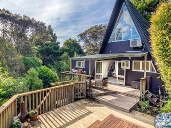 4 Glenbush Place, Birkenhead, Auckland