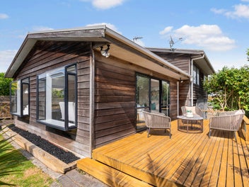 1/11 Millhouse Drive, Northpark, Auckland