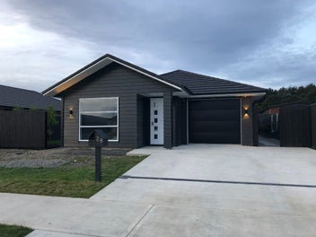 28 Hopkirk Avenue, Wallaceville, Upper Hutt