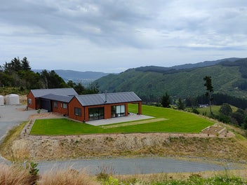 46 Crest Road, Akatarawa, Upper Hutt