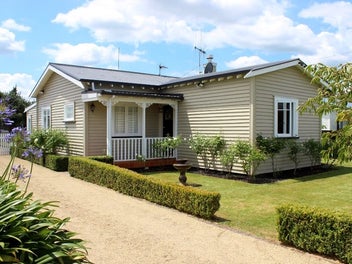 27 Oxford Street, Fairfield, Hamilton