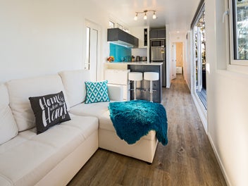 19 Rauhuia Crescent, Parau, Auckland