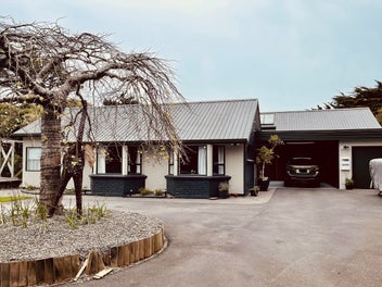 55 Pomare Road, Tirohanga, Lower Hutt