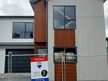 1/104 Martin Street, Wallaceville, Upper Hutt