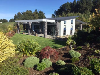 103 Redvale Road, Redwood Valley