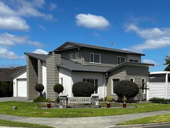 1 Noble Court, Flat Bush, Auckland