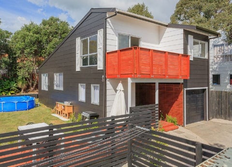 2/3 Camrose Place, Glenfield, Auckland