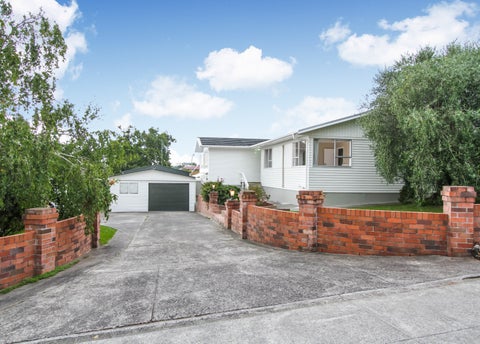 4204A Great North Road, Glendene, Auckland