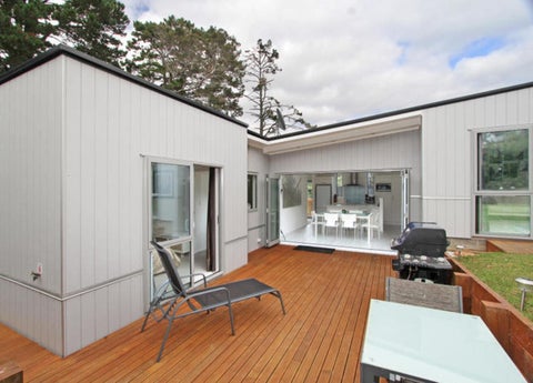 6 Cronin Place, Beach Haven, Auckland