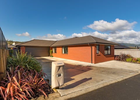 58 Sunstone Crescent, Brown Owl, Upper Hutt