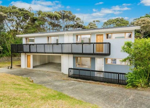 1/142 Lancaster Road, Beach Haven, Auckland